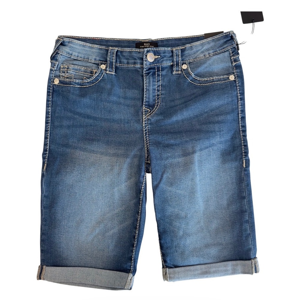 True Religion Riley Big T Knee Length Rolled Hem Denim Shorts Medium Wash 31 NEW